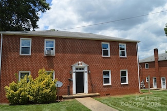 102 Feimster St, Statesville, NC 28677