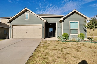 8405 Smokey Creek Pass, Fort Worth, TX 76179