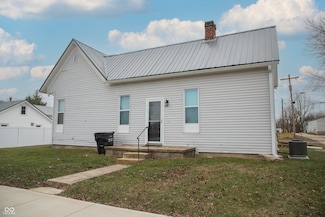 403 E Elm St, Ladoga, IN 47954