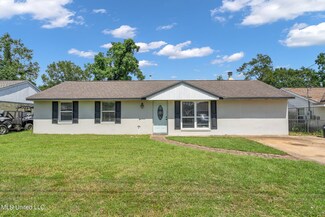 15461 Orleans Dr, Biloxi, MS 39532