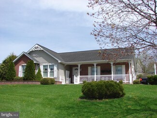 2798 Graybill Ct, New Windsor, MD 21776