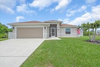 7007 Beardsley St, Englewood, FL 34224