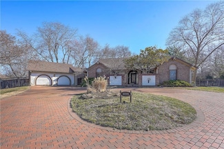 5226 W 98th Terrace, Overland Park, KS 66207