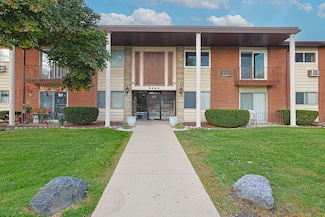 9446 Dee Rd Unit 2F, Des Plaines, IL 60016