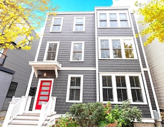 371 Maverick St Unit 2, Boston, MA 02128