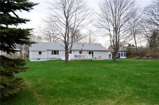 94 Old Pool Rd, Biddeford, ME 04005