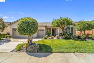 910 Suntan Ln, Brentwood, CA 94513