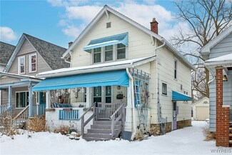 155 77th St, Niagara Falls, NY 14304