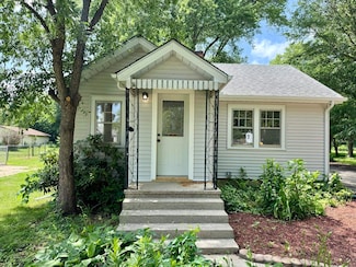 2818 Coleman Ave, Rockford, IL 61101