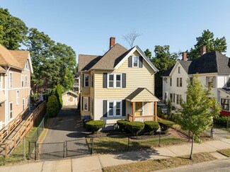 252 King St, Springfield, MA 01109