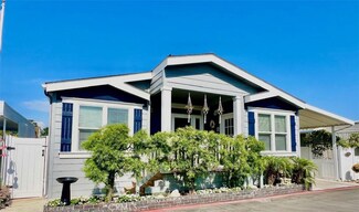 321 Mayflower Dr, Newport Beach, CA 92660