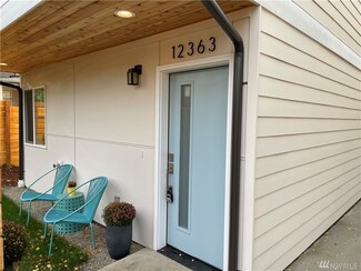 12363 14th Ave NE, Seattle, WA 98125