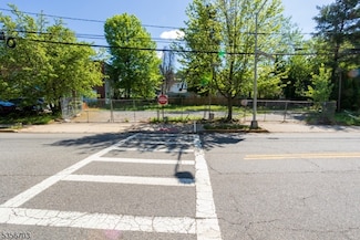529 Valley Rd, Upr Montclair, NJ 07043