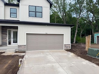 733 E Shorewood Ln Unit 12, Holland, MI 49423