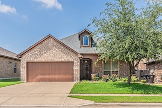 3033 Beaver Creek Dr, Fort Worth, TX 76177