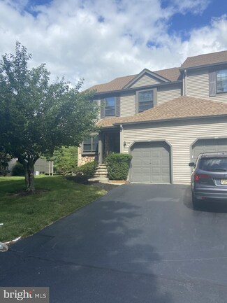 66 Manor Dr, Princeton, NJ 08540