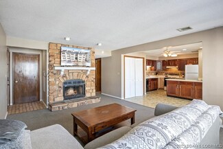 1113 Passover Rd Unit M1, Osage Beach, MO 65065