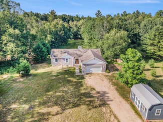 8420 N Echo Valley Dr, Irons, MI 49644