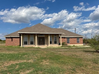 1001 Schubert Ln, Niederwald, TX 78640