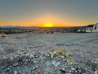 1238 S Indian Knolls Dr, Washington, UT 84780