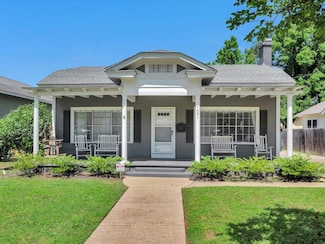 121 Walker Ave, Nacogdoches, TX 75961