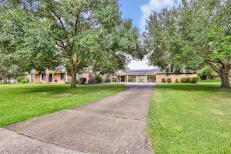 5005 Atascosito Dr, Liberty, TX 77575