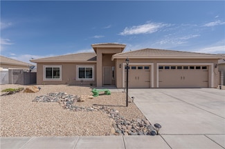 2445 Graystone Dr, Kingman, AZ 86409