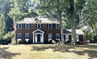 3743 Redthorne Dr, Amelia, OH 45102