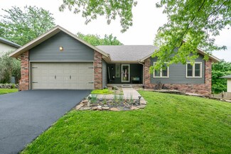 4244 S Elmview Ave, Springfield, MO 65804