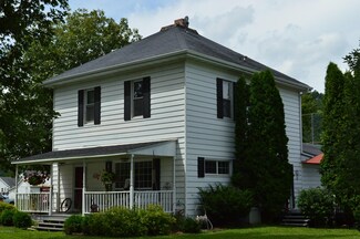 119 2nd St NE, New Albin, IA 52160