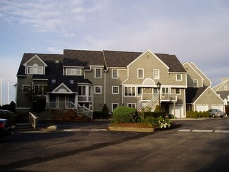700 Shore Dr Unit 701, Fall River, MA 02721