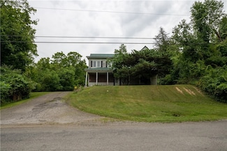 405 Jackson Ave, Parker, PA 16049