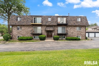 3069 4th St Unit 4, Moline, IL 61265