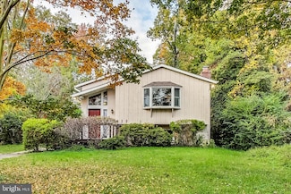 412 Walnut Dr, Annapolis, MD 21403