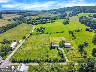 150 Emerick Ln, Dalmatia, PA 17017