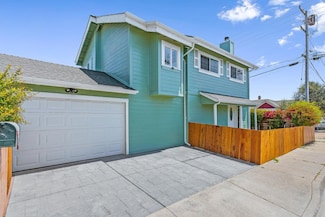 540 Spruce Ave, Pacific Grove, CA 93950