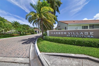 21150 Jib Ct Unit J11, Miami, FL 33180