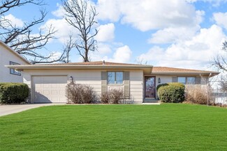 4609 Aspen Ln NE, Cedar Rapids, IA 52402