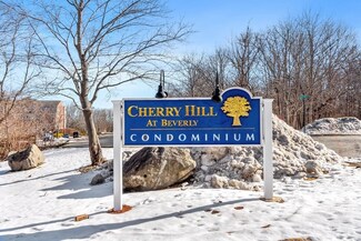 4 Duck Pond Rd Unit 212, Beverly, MA 01915