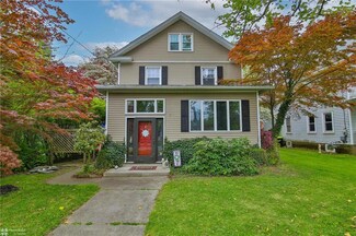 613 Bryant St, Stroudsburg, PA 18360