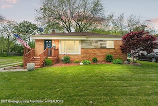 1121 Boynton Dr, Lansing, MI 48917