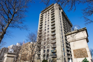 12500 Edgewater Dr Unit 1604, Lakewood, OH 44107