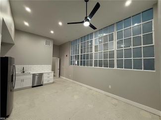 332 34th St Unit 114, Newport News, VA 23607