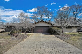 58238 Ox Bow Dr, Elkhart, IN 46516