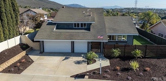 7310 Esfera St, Carlsbad, CA 92009