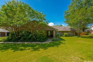 35 Tucker Creek Rd, Conway, AR 72034