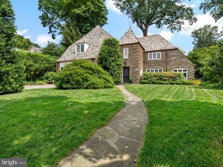 7907 Pine Rd, Glenside, PA 19038