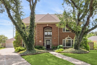 4106 Alice Dr, Sugar Land, TX 77478