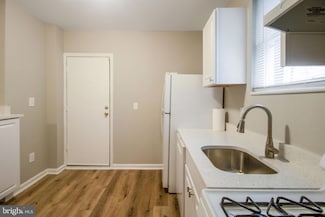 502 N Patterson Park Ave, Baltimore, MD 21205