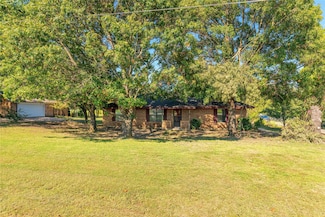 1483 S Waco St, van Alstyne, TX 75495